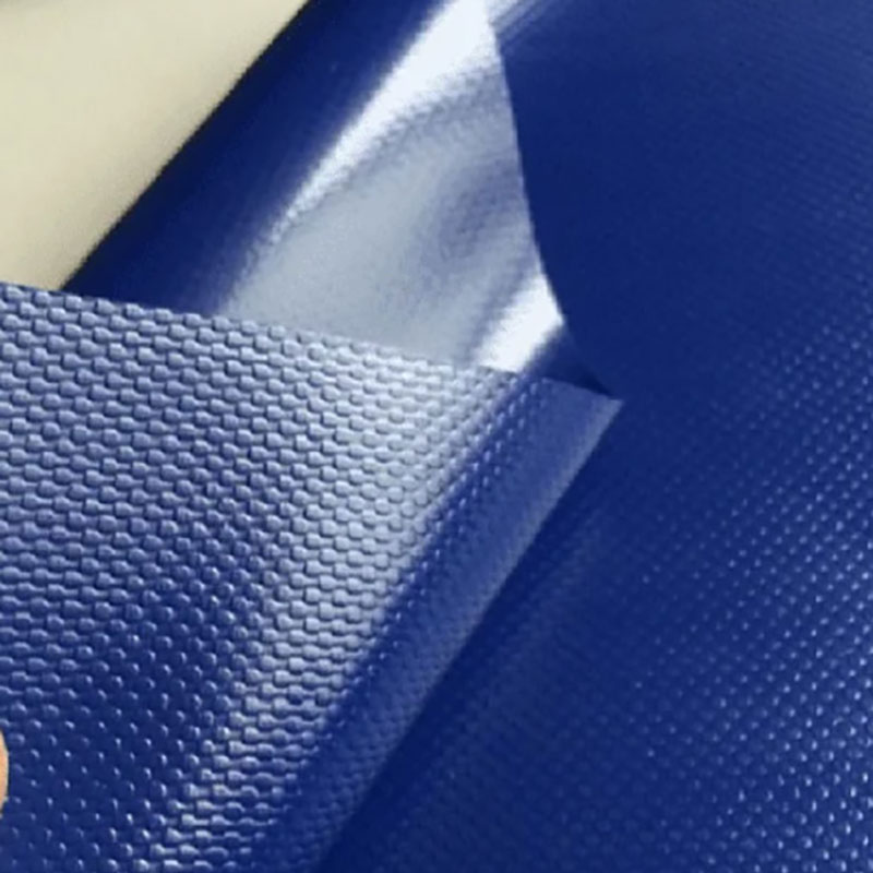 Pourquoi utiliser la bâche en toile revêtue de PVC pour fabriquer des tentes?